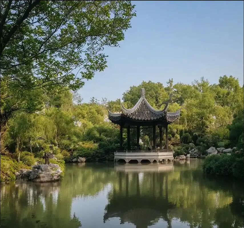 遂川县半知土建有限公司